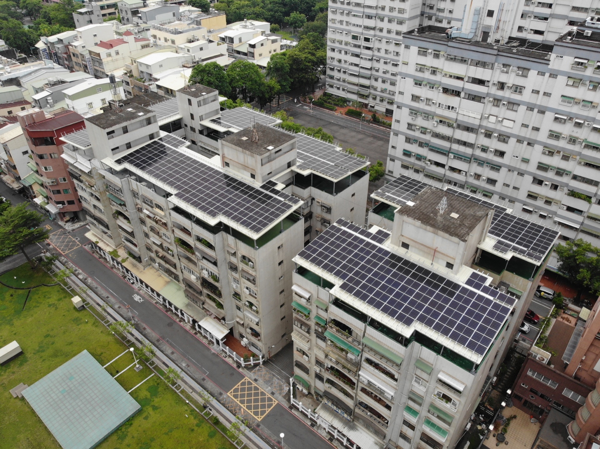 高雄市苓雅區|四維公教大樓屋頂出租